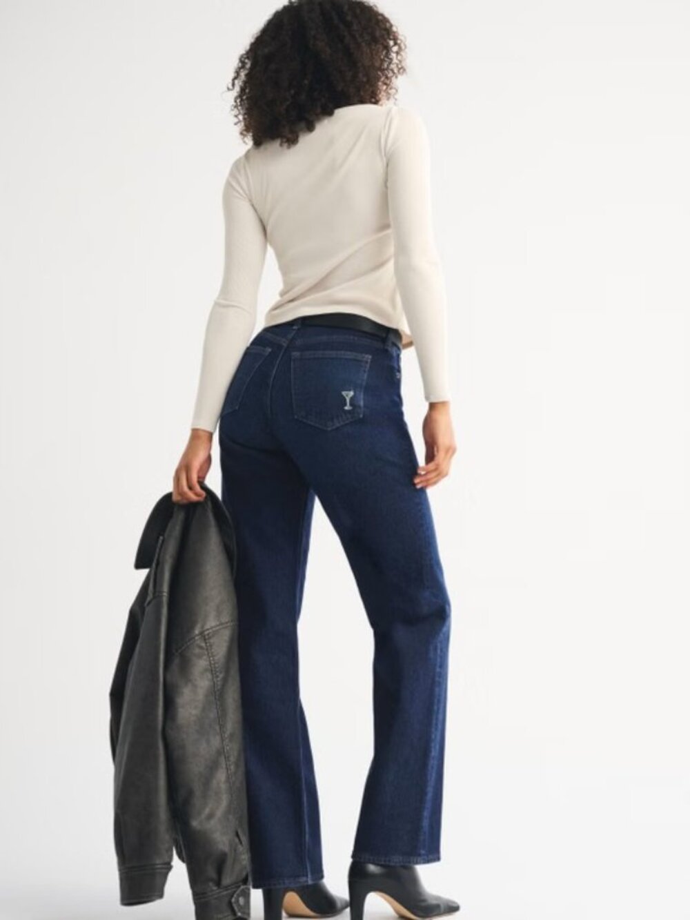 Abercrombie & Fitch Curve Love High Rise 90s Relaxed Martini Embroidered Jeans